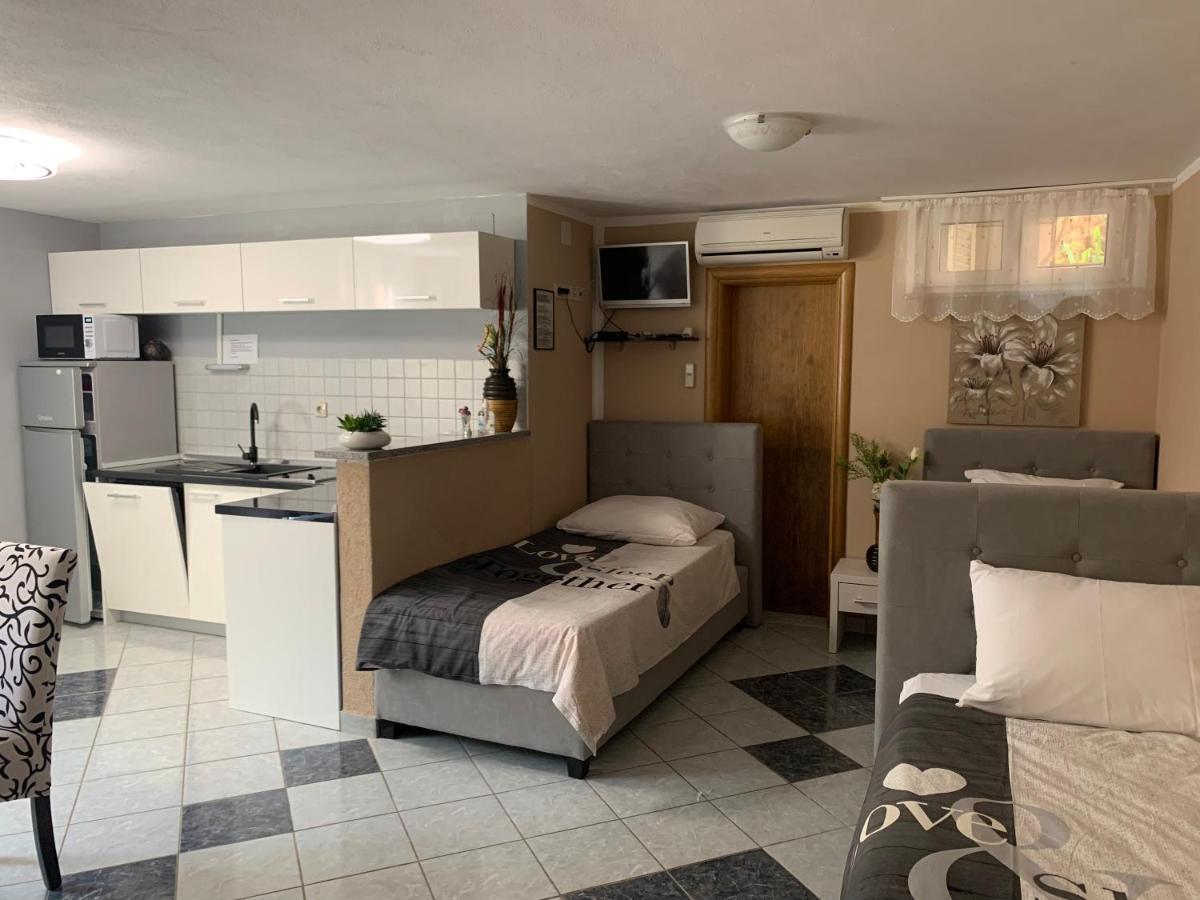 Apartments Albatross Novalja Kültér fotó